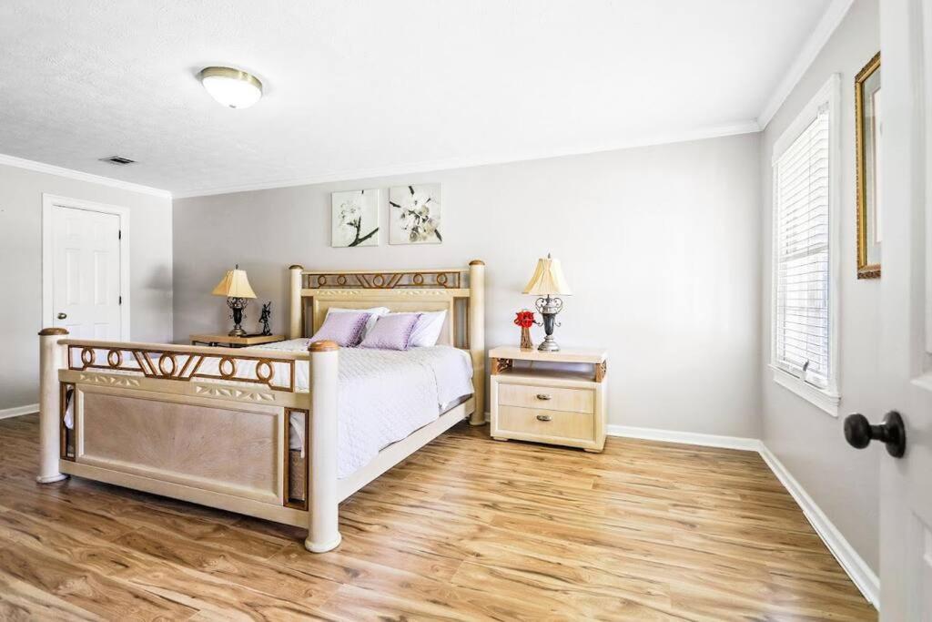 Lovely 5Bed, 3-Fullbath ! 5Min To Free Way I-85 Lawrenceville Kültér fotó
