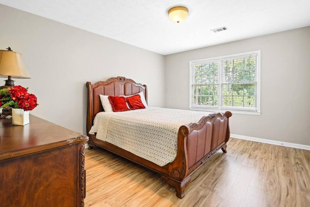 Lovely 5Bed, 3-Fullbath ! 5Min To Free Way I-85 Lawrenceville Kültér fotó