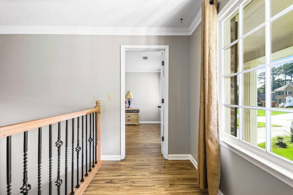 Lovely 5Bed, 3-Fullbath ! 5Min To Free Way I-85 Lawrenceville Kültér fotó