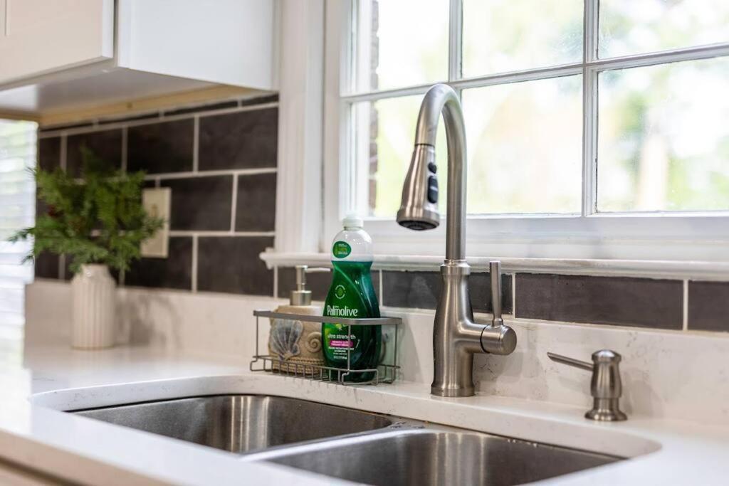Lovely 5Bed, 3-Fullbath ! 5Min To Free Way I-85 Lawrenceville Kültér fotó