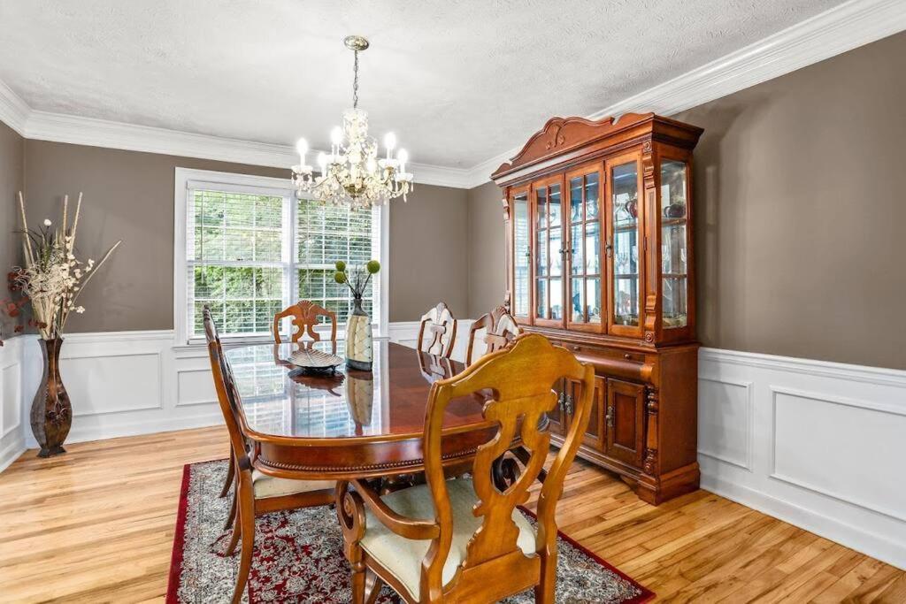 Lovely 5Bed, 3-Fullbath ! 5Min To Free Way I-85 Lawrenceville Kültér fotó