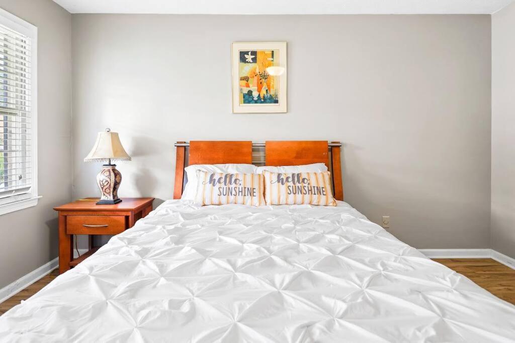 Lovely 5Bed, 3-Fullbath ! 5Min To Free Way I-85 Lawrenceville Kültér fotó